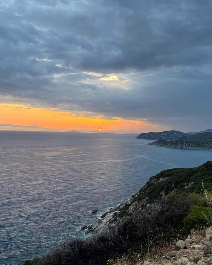 B&B Is Pranus A Mari Casa Privata Solanas  Oda fotoğraf